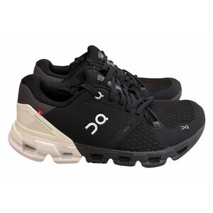 On Cloudflyer 4 Black/White Women's Size 8.5